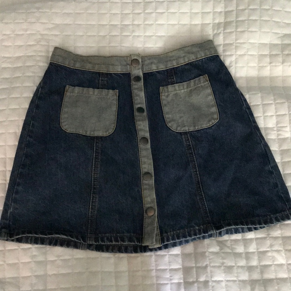 BDG denim skirt size 4